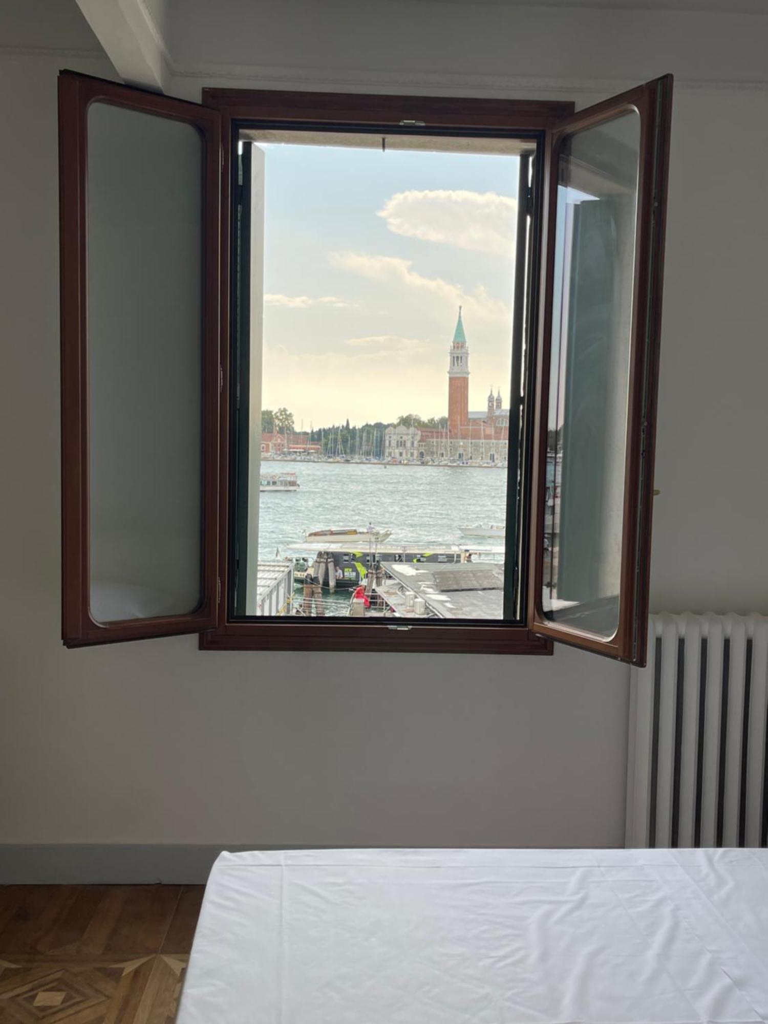 The B Collection - San Marco Riva Schiavoni Apartman Velence Kültér fotó